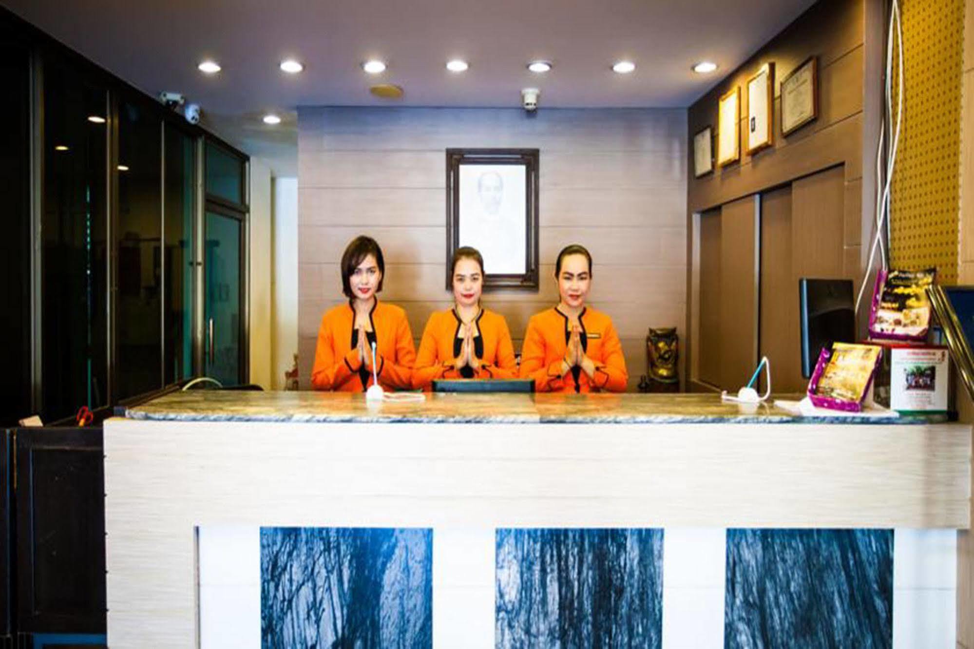 Rayong President Hotel Exterior foto
